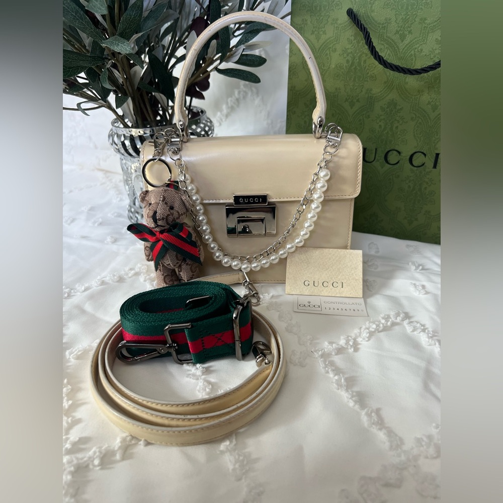 GUCCI Vintage Bag Lady Lock 2-Way Small Cream/Beige Patent Leather. AUTHENTIC